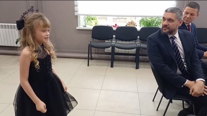 Самой красивой девочкой России стала 7-летняя Виолетта Подюкова из Читы
