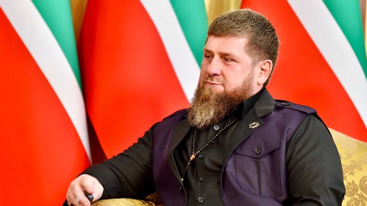 Кадыров и Пригожин резко ответили Соболеву: Вот когда прогоним фрица, будет время, будем бриться