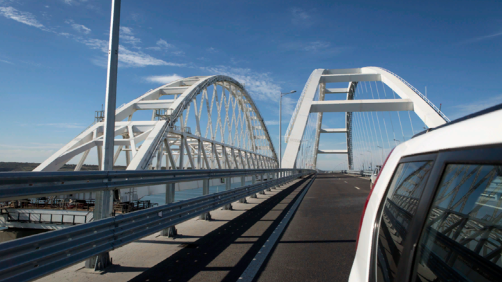 Русские Ониксы шепчут о капитуляции, а Крымский мост стал проклятием Киева