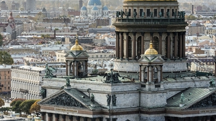 Глава оборонного комитета объяснил, как попадают в Петербург украинские дроны