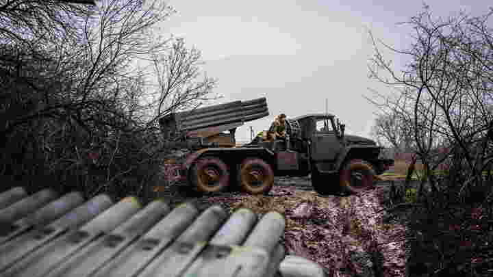 Украинские боевики обстреляли автостанцию в центре Донецка