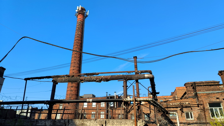 На Урале трое работников мясного цеха погибли из-за токсичных газов от отходов