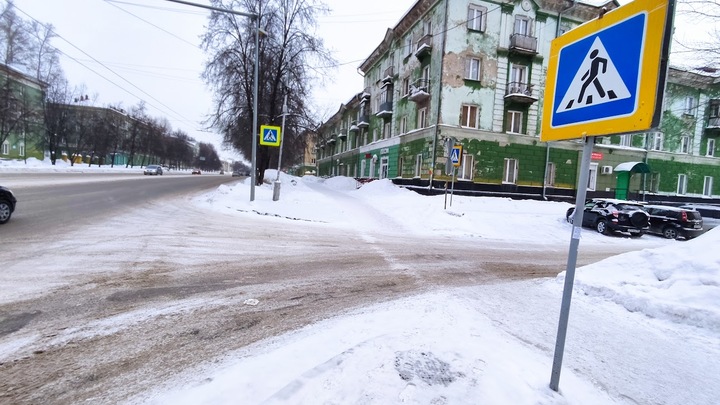 На опасный пешеходный переход пожаловались жители Новосибирска