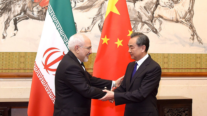 Китай встал вместе с Россией на защиту Ирана