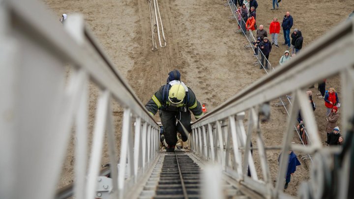 Громкий взрыв слышали жители сразу нескольких городов юга России