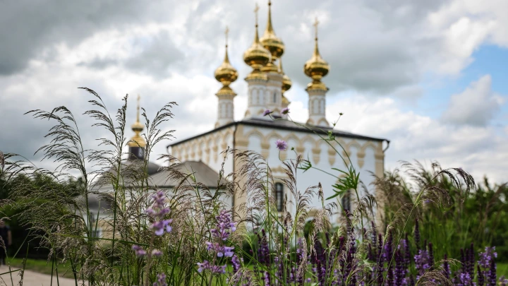 Церковь объяснила отношение к празднованию дней рождения умерших