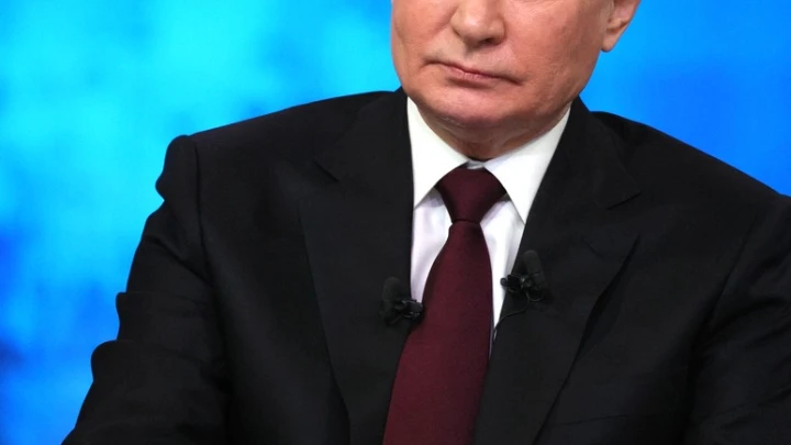 Путин начал совещание в Северодвинске с минуты молчания в память о жертвах авиакатастрофы в Амурской области