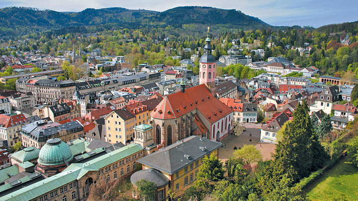 Немецкий Баден-Баден разорвал побратимские связи с Сочи и Ялтой