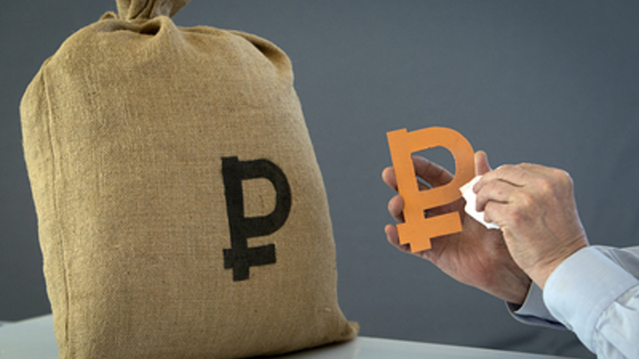 Рекордный вывод средств: ЦБ назвал данные по переводу валюты за рубеж