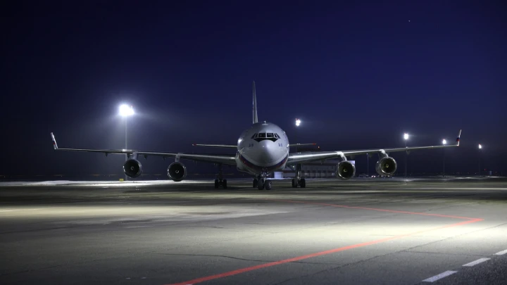 В 22:28 мск таинственный русский спецборт приземлился в Нью-Йорке. Что известно о полете Ил-96
