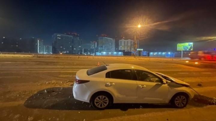 Два человека пострадали в ночной аварии на Димитровском мосту в Новосибирске