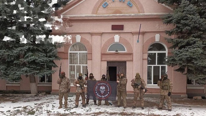 Бойцы ЧВК Вагнер взяли под свой контроль железнодорожную станцию Соль