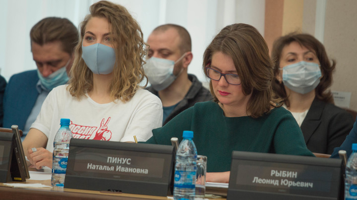 Женщины из Горсовета Новосибирска выступили против оскорблений на сессиях