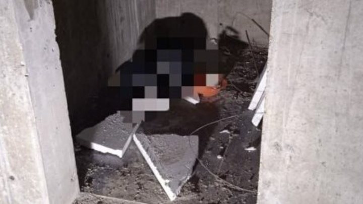 В Уфе в шахте лифта строящегося дома обнаружили тело мужчины