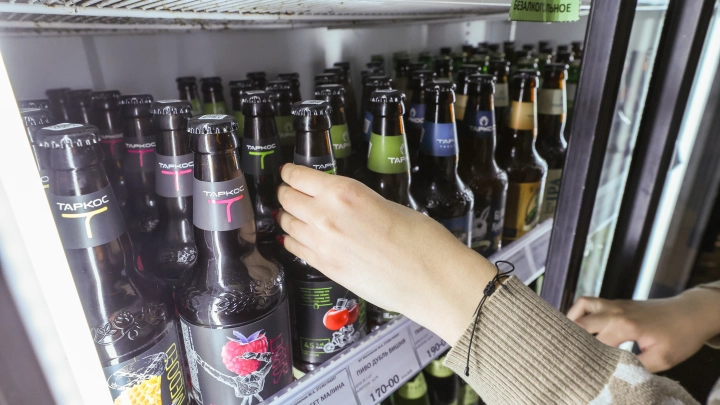 Продажу алкоголя в России хотят запретить до 21 года