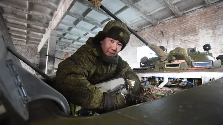 За неповиновение - в яму: Обращение танкиста к Путину. Помогут ли нашему бойцу?