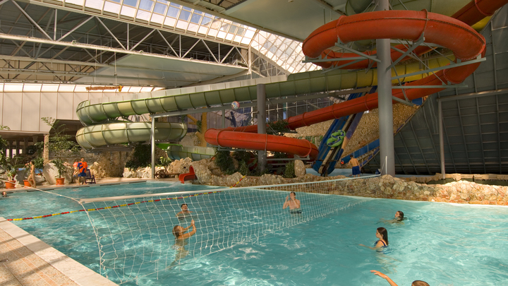 Из больницы Анапы выписали отравившихся хлором в аквапарке