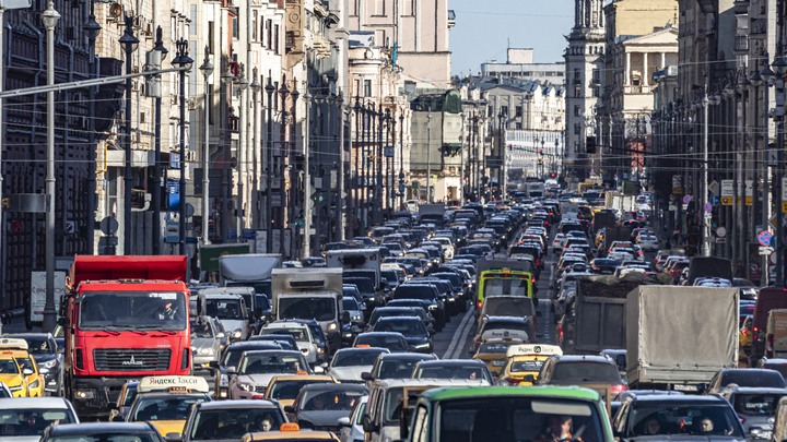 Зеркала, фары и колёса: Что стали чаще воровать с машин