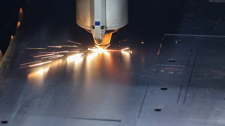 Из Запорожья собираются вывезти известный с советских времен завод Искра – Рогов