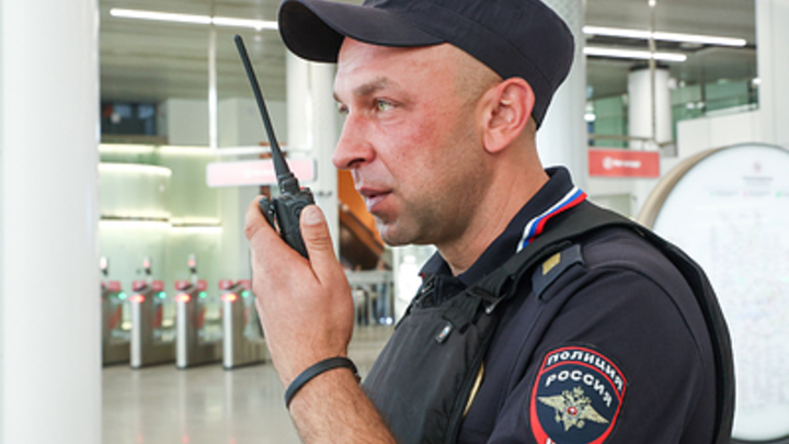 Гендиректор Уральских заводов снабжал полицию иностранными рациями под видом отечественных