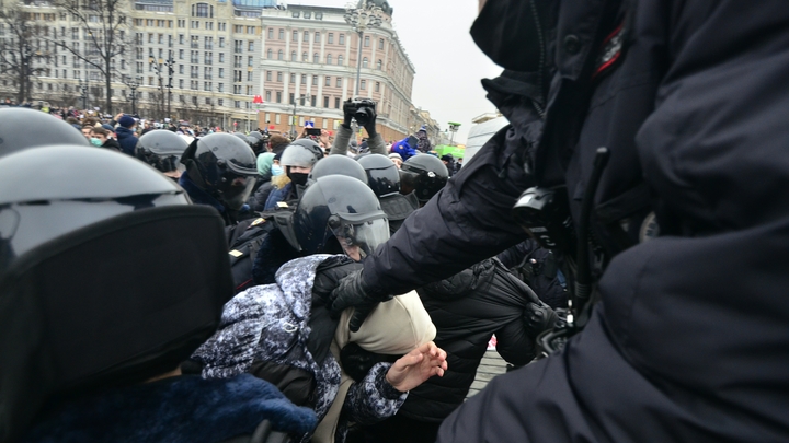 Мирный протест в Казахстане? Политолог дал честный ответ: это бои зарубежных бандформирований