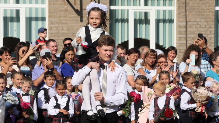 Власти Краснодара призвали родителей отказаться от личных авто на 1 сентября для борьбы с пробками