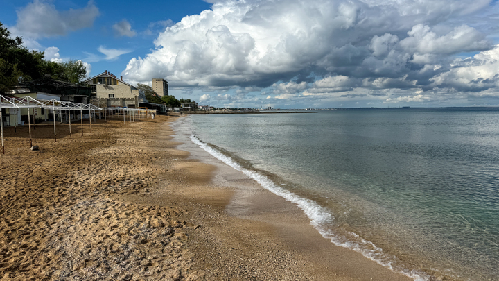 Парню - орден: Невозмутимость экстремала, у которого оборвался трос парашюта над Чёрным морем, поразила людей