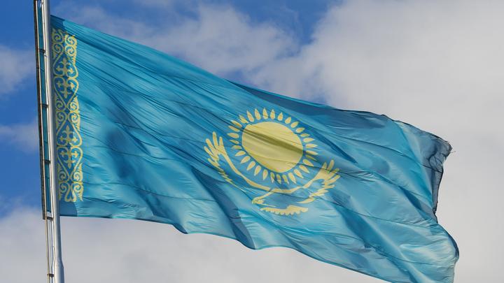 Ненависть к русским в Казахстане черпают из единого центра - эксперт