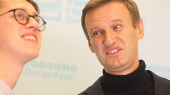 Навальный превратил несчастную молодёжь в золотую жилу - журналист
