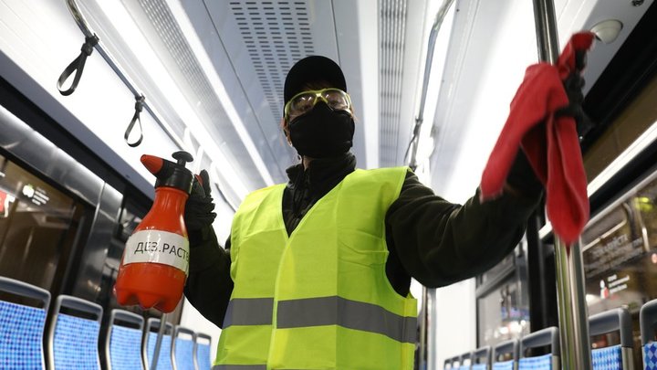 Руководство Минздрава отправилось в Петербург из-за коронавируса: Региону нужна помощь