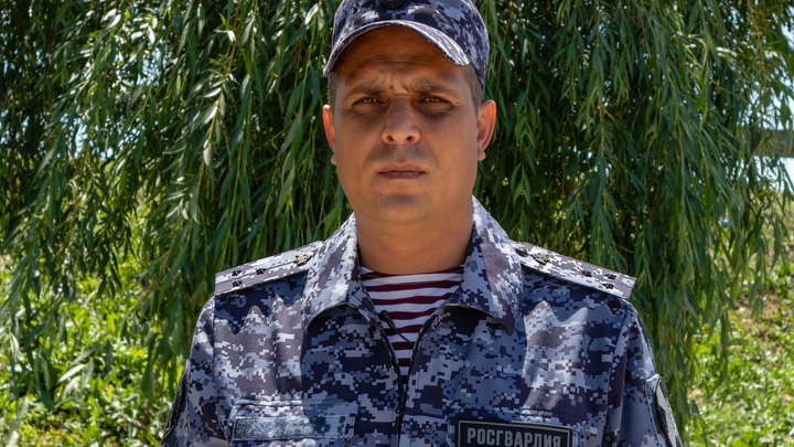 На Кубани офицер Росгвардии спас жизнь работнику строительной бригады