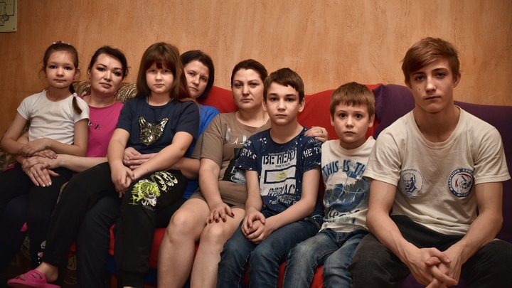 Наши дети не видели мира, но Россия нас спасёт: Беженцы с ДНР - о восьми годах ада на своей родине