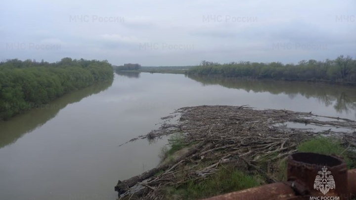 Реки Лаба и Чамлык могут выйти из берегов - МЧС