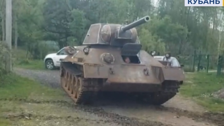 В Абинске реконструкторы собрали танк Т-34