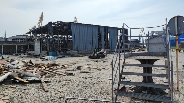 Сообщение канадскому генералу в бункере Азовстали: Будем брать на измор