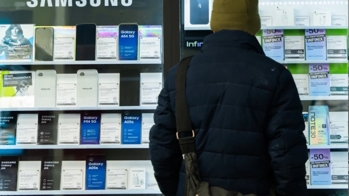 Россия в ожидании новых правил продажи смартфонов. Наступят уже 1 сентября