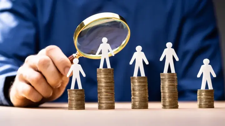 Парадокс рынка труда: почему много людей ищут работу, а безработица маленькая