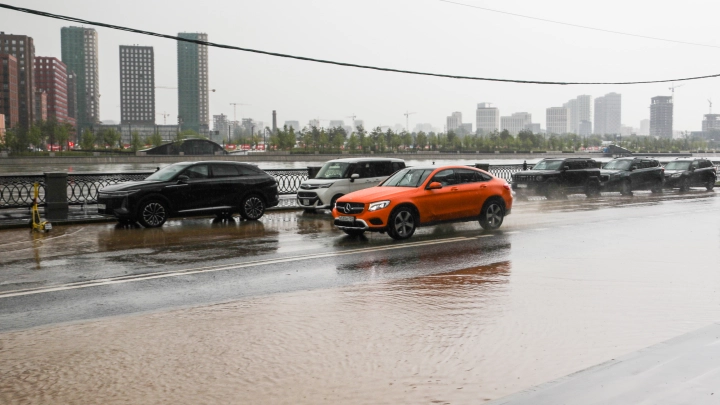 Знают не все сотрудники ГИБДД и судьи: Когда водитель обязан уступить дорогу пешеходу