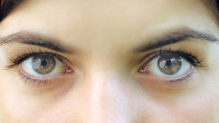 Жвачка, ягодки, трава: Диетолог рассказала, как помочь глазам при помощи диеты