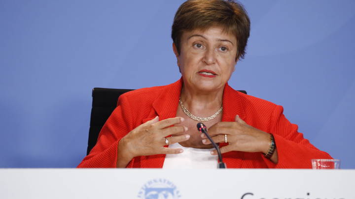 Глава МВФ заговорила о дефолте в России. Правда, есть два условия