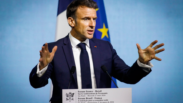 Франция отменяет санкции. Шаг второй: русских уже ждут в Париже