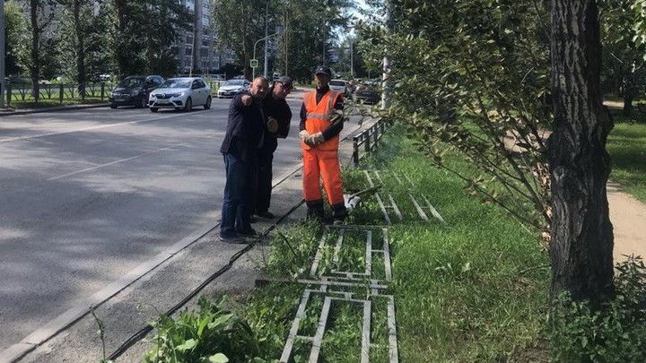 Мэрия Екатеринбурга перечислила улицы, где снесут заборы в первую очередь