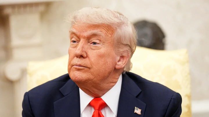 Трамп на распутье: Помощники советуют сокращать помощь Украине на фоне терактов Киева, но есть и другой вариант