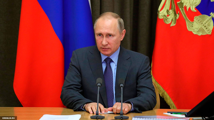 Названа дата российского показа фильма Оливера Стоуна о Путине