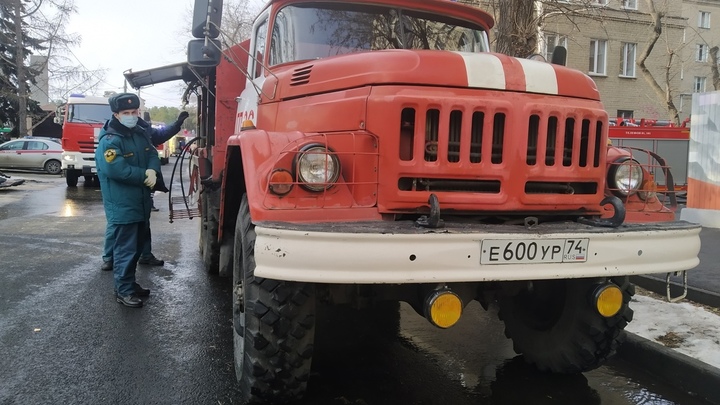 Курганцы встревожены появлением пожарных в ТЦ