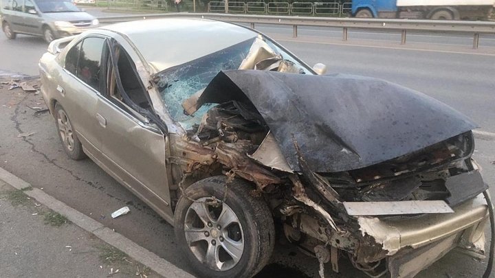 В Челябинске 19-летний водитель иномарки протаранил маршрутку