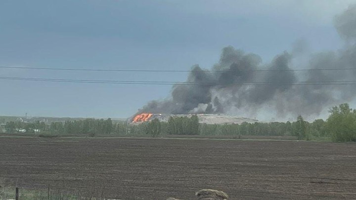 В тушении пожара на Хилокском полигоне задействуют дополнительную технику