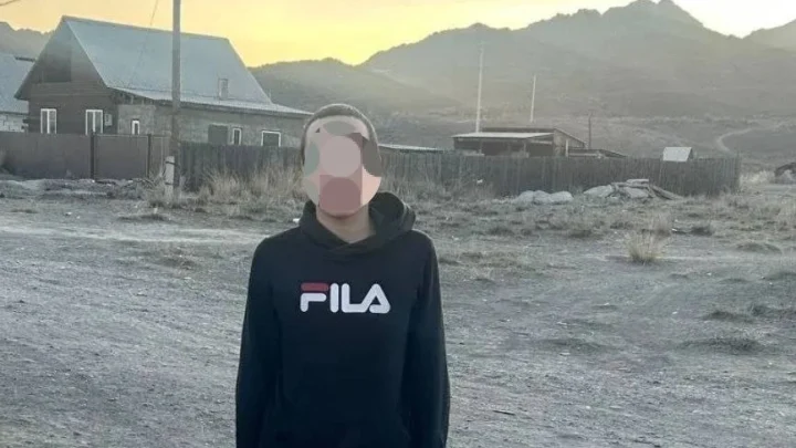 Душили и связывали: Подросток в Туве обвинил полицейских. Министр взял дело на контроль