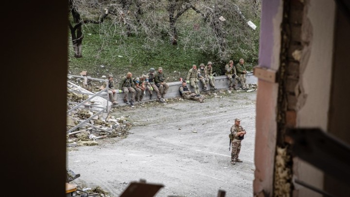 Укронацисты продолжают наступление и бои под Херсоном - СМИ