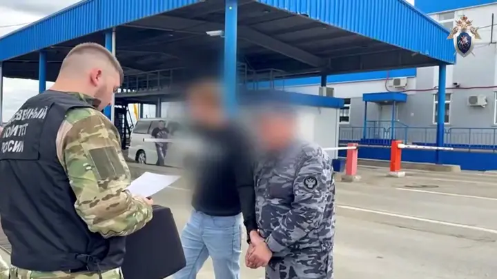 Пропустил не того: на челябинского таможенника завели уголовное дело